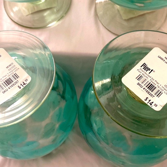 New! Never used! Set of 4 green and clear heavy goblets - Picture 3 of 3